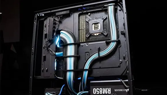 imagen que representa la verificacion de cables de un pc gamer